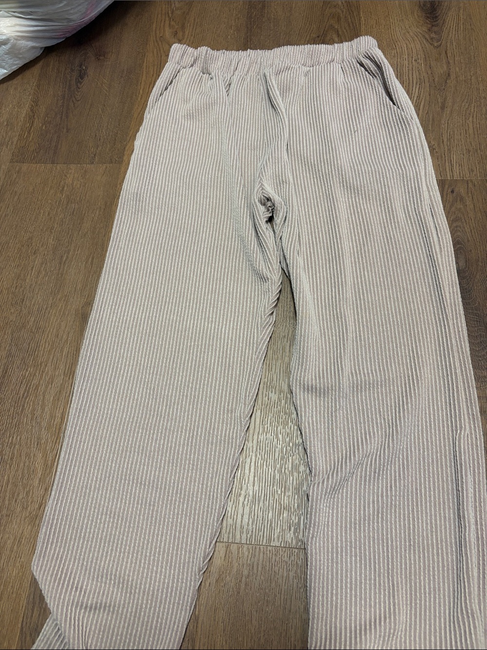 Tres Bien Light Gray Ribbed Sweatpants